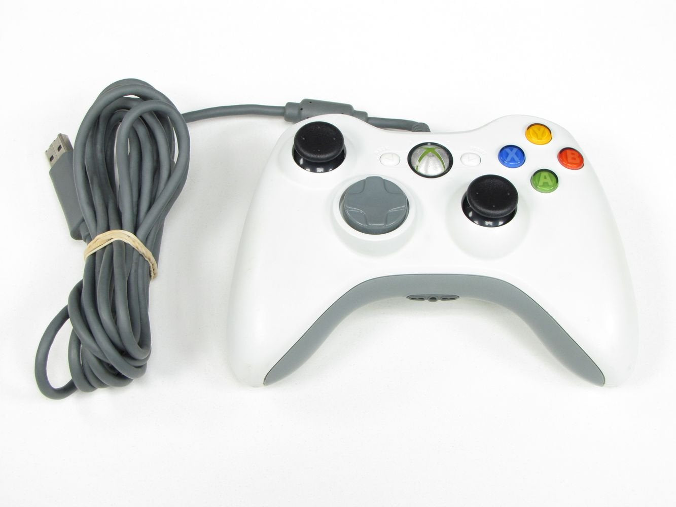 Manette XBOX 360 avec fil (la couleur peut varier)